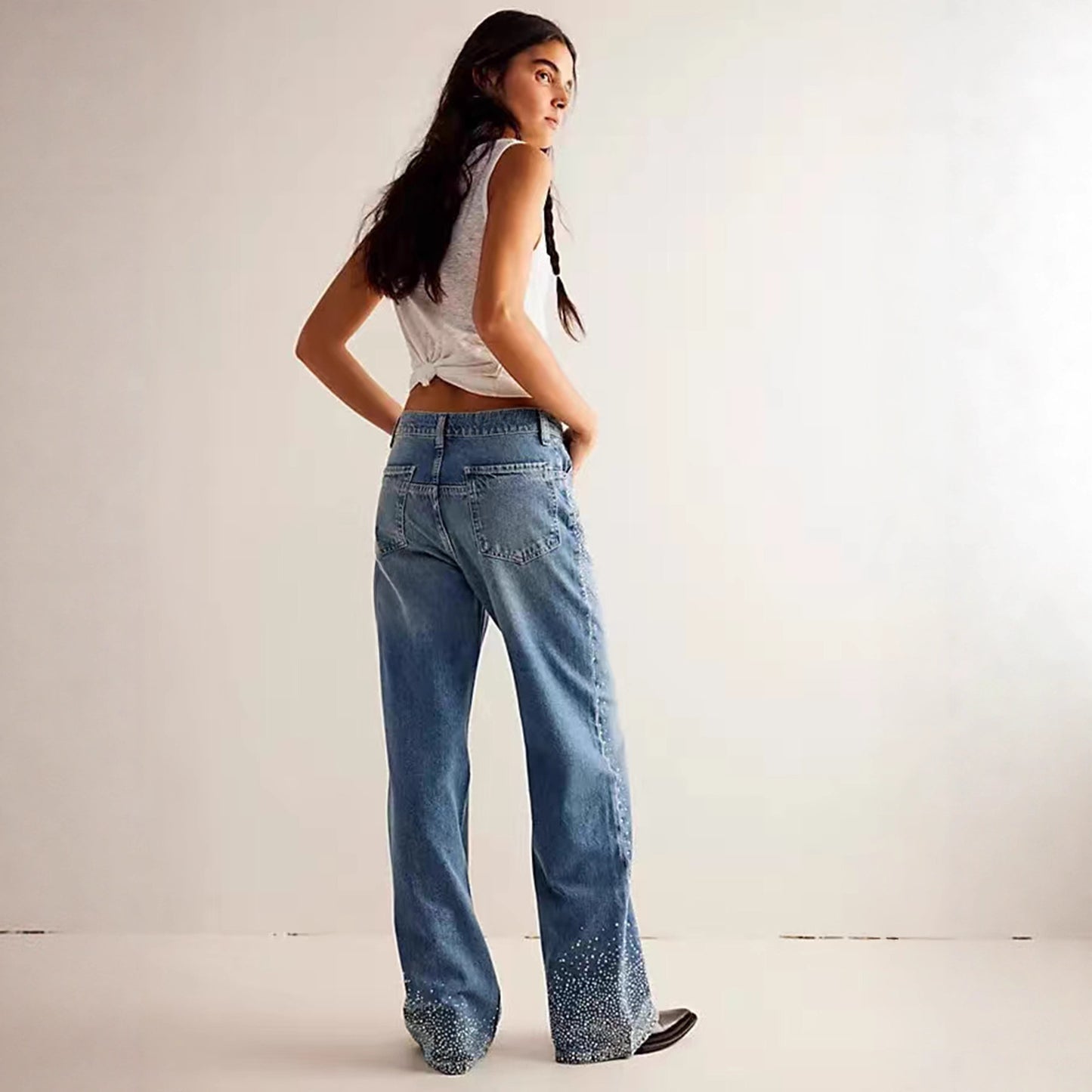 Jean droit extensible à la mode avec strass